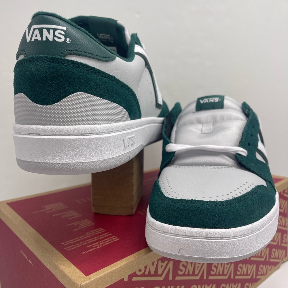 Vans Green White Men's Lowland 2.0
Tri-Tone Green/Grey
VN000D6RZOX Sneakers - Picture 6 of 16